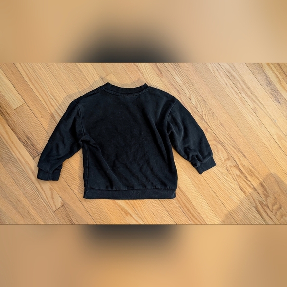 Black Metallica Sweatshirt 3/$20 - Picture 4 of 4